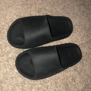 Yezzy slides